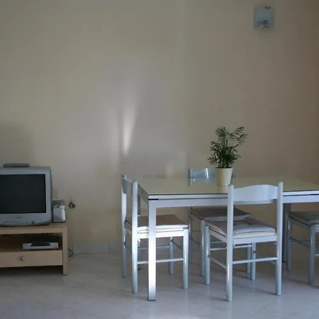 Heliodor - With Parking Trogir