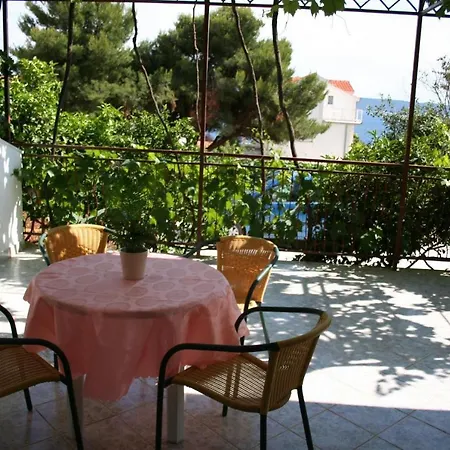 Apartment Heliodor - With Parking Trogir